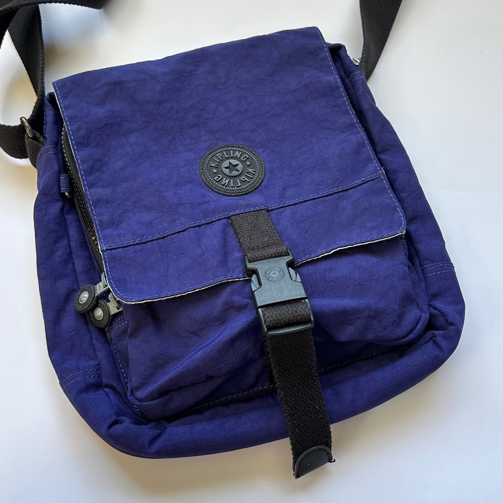 Kipling Purple Crinkle Nylon Crossbody Messenger Bag Buckle Flap Organizer